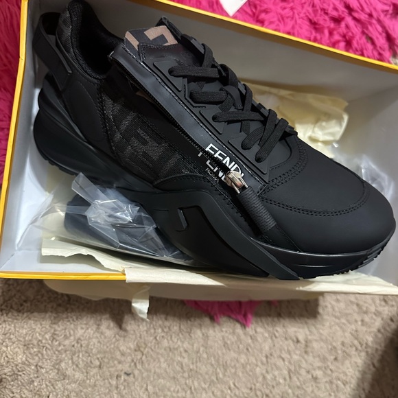 Fendi Black Men's Leather & Mesh Low-Top Sneakers - Picture 2 of 4